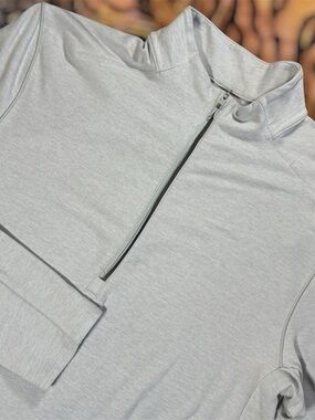 Lululemon Mens 1/4 Zip Pullover Size Performance Medium Gray Preppy